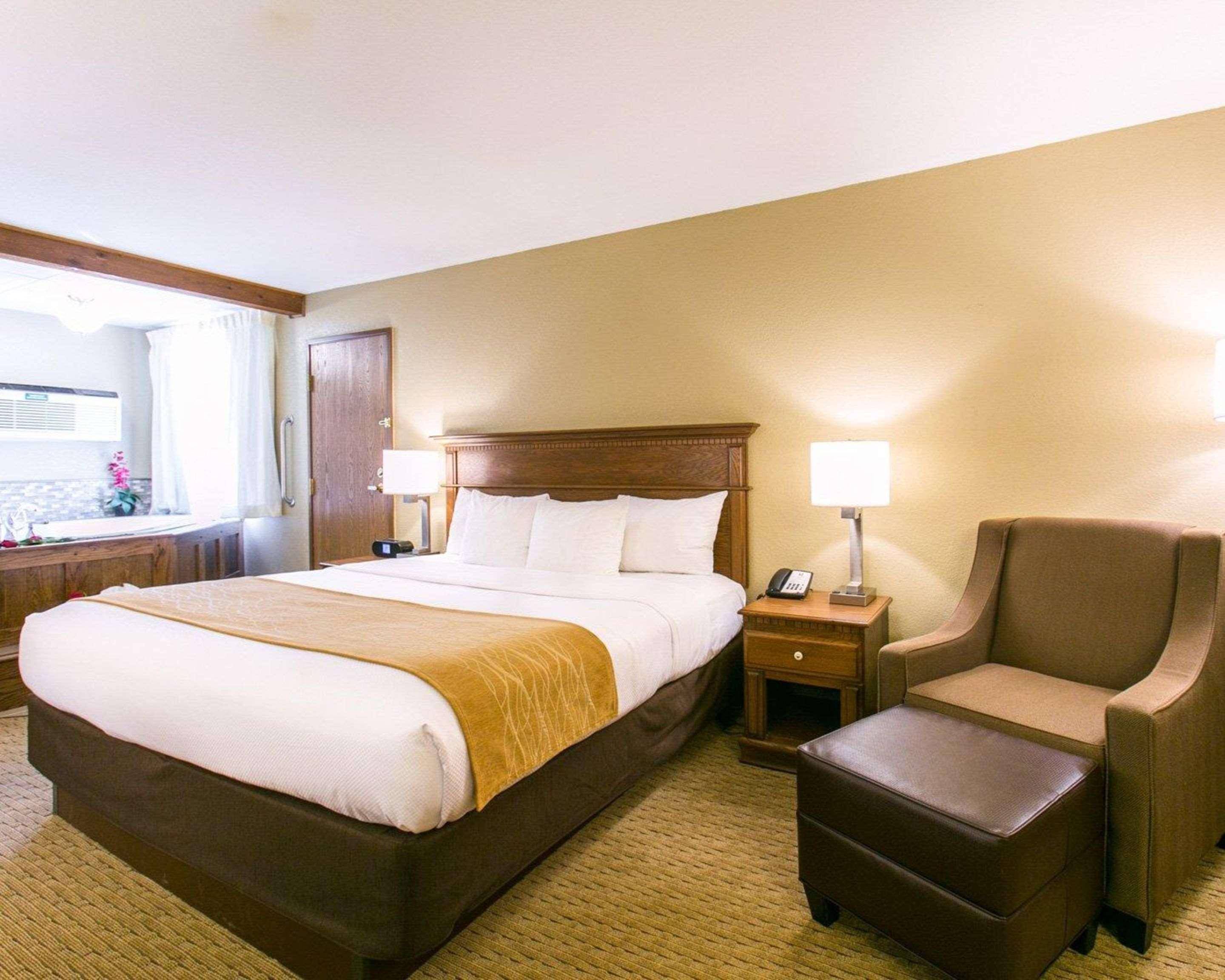Comfort Inn Sedalia Station מראה חיצוני תמונה
