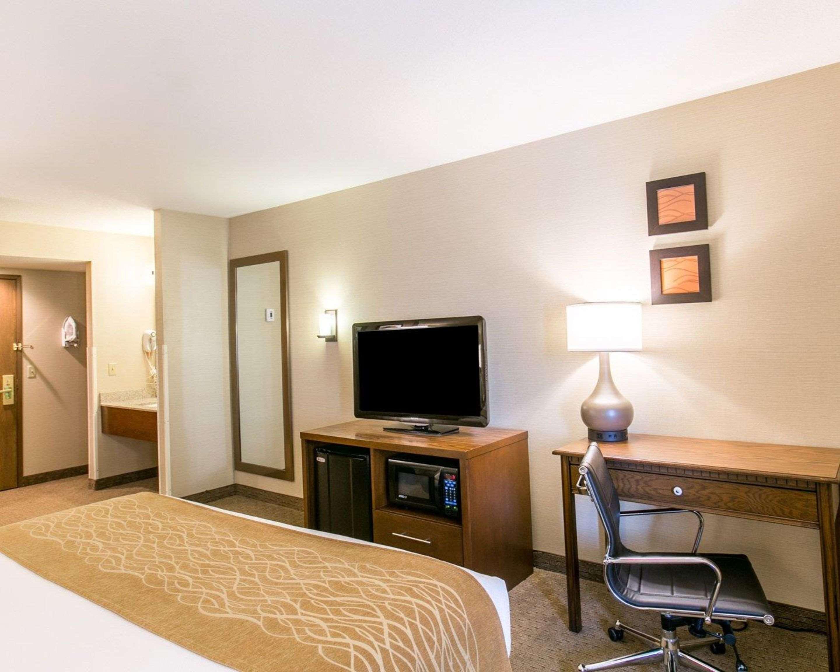 Comfort Inn Sedalia Station מראה חיצוני תמונה