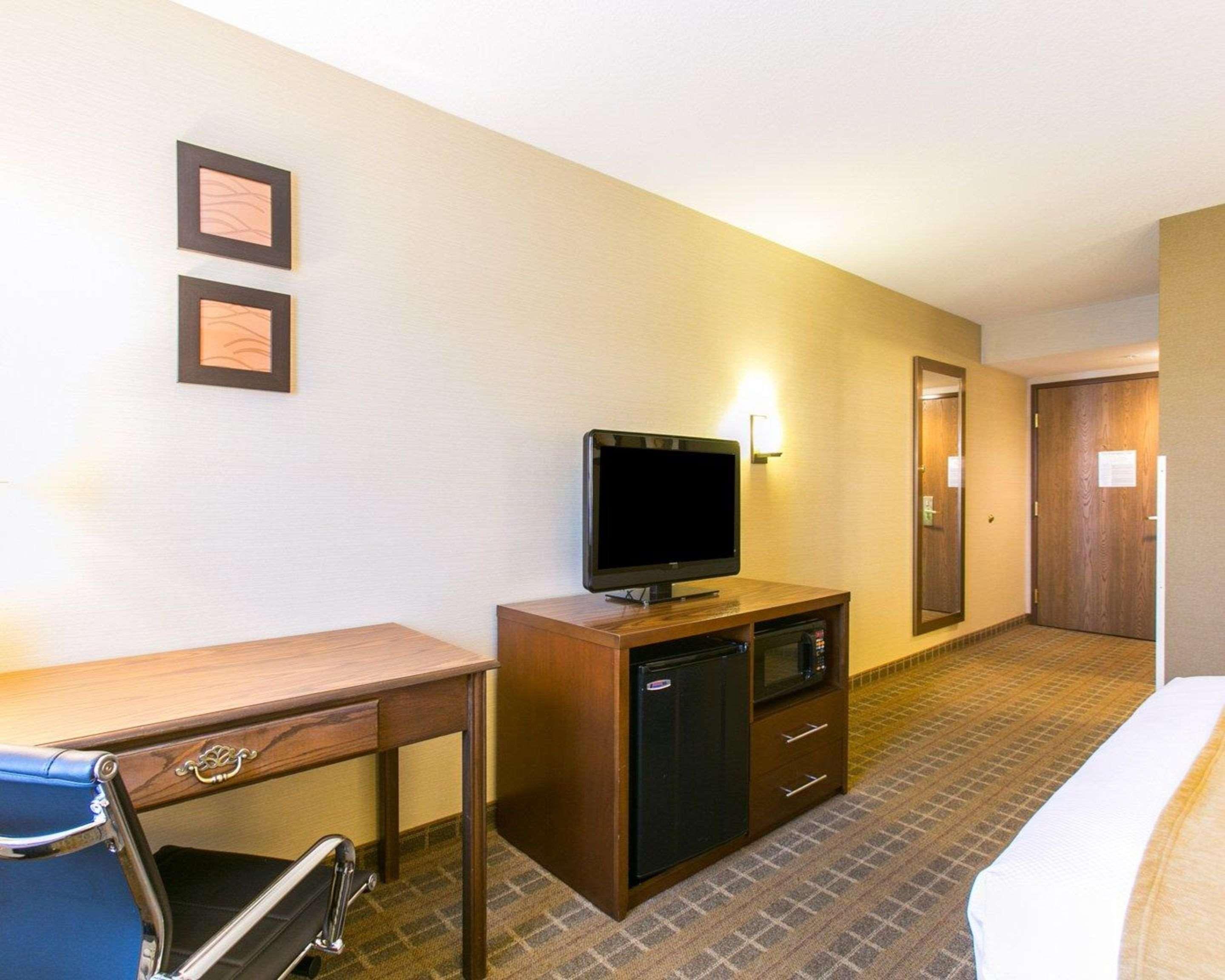 Comfort Inn Sedalia Station מראה חיצוני תמונה