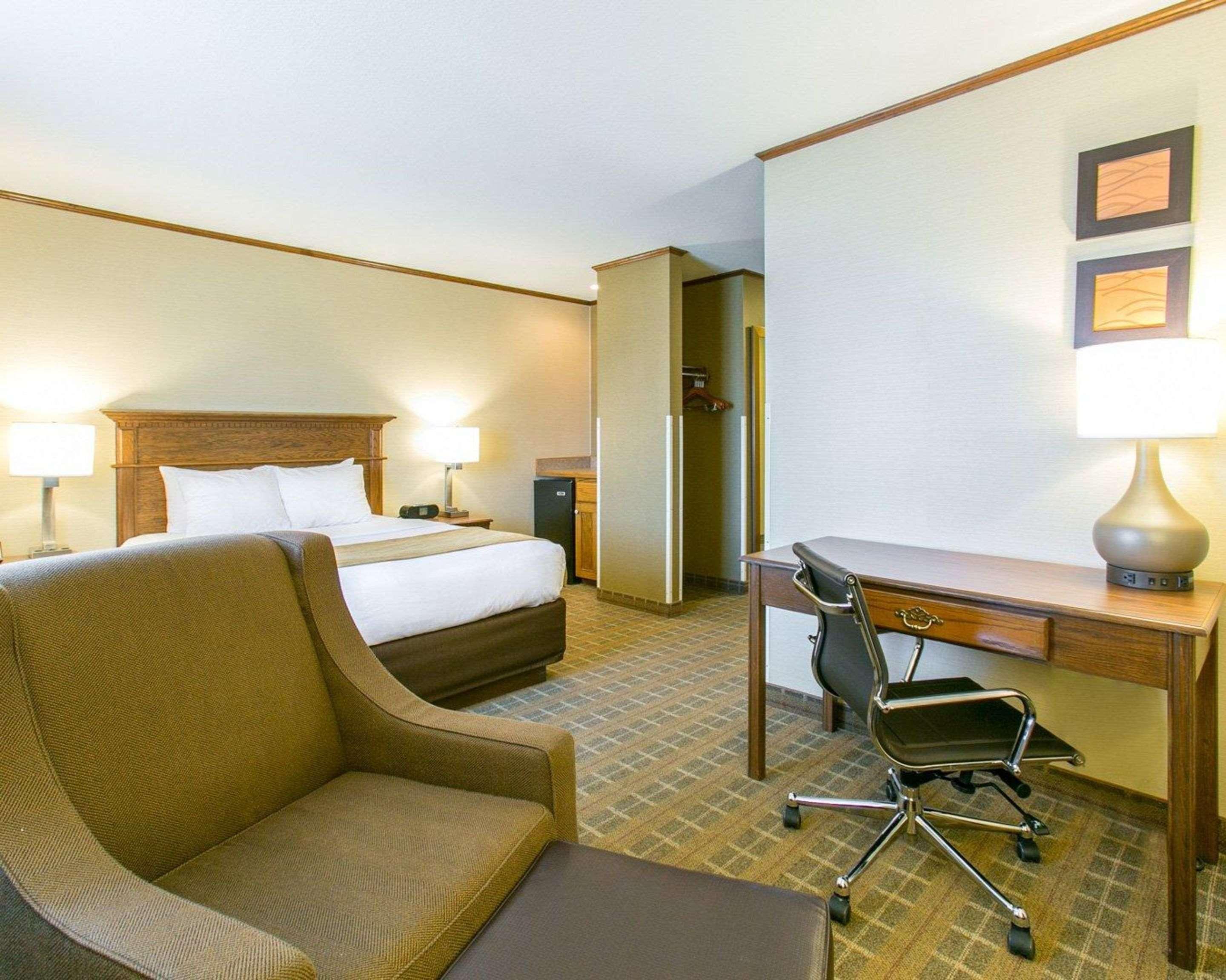 Comfort Inn Sedalia Station מראה חיצוני תמונה