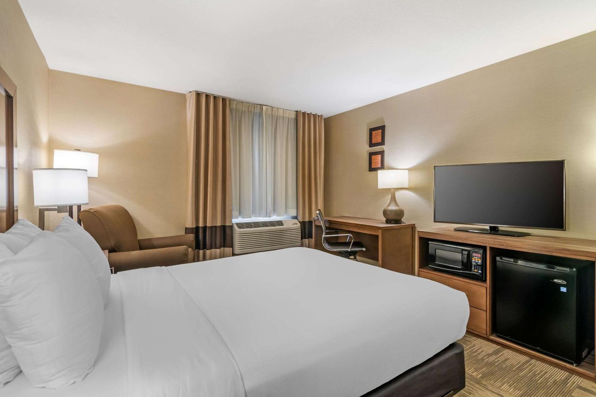 Comfort Inn Sedalia Station מראה חיצוני תמונה