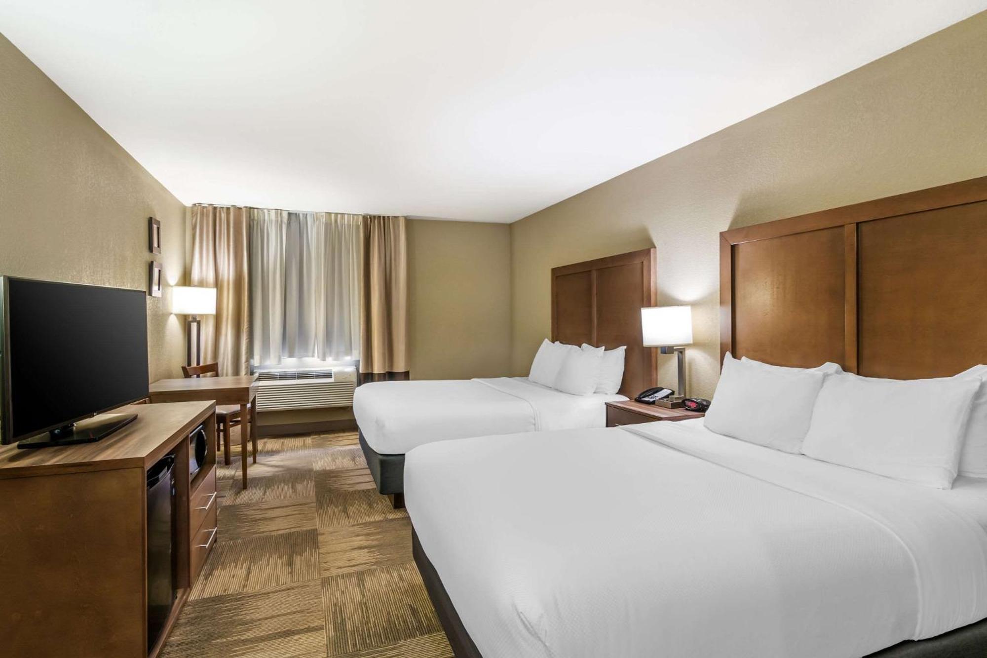 Comfort Inn Sedalia Station מראה חיצוני תמונה